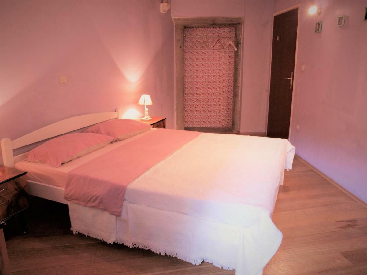 Lovely Apartment In Old Town Labin  Esterno foto